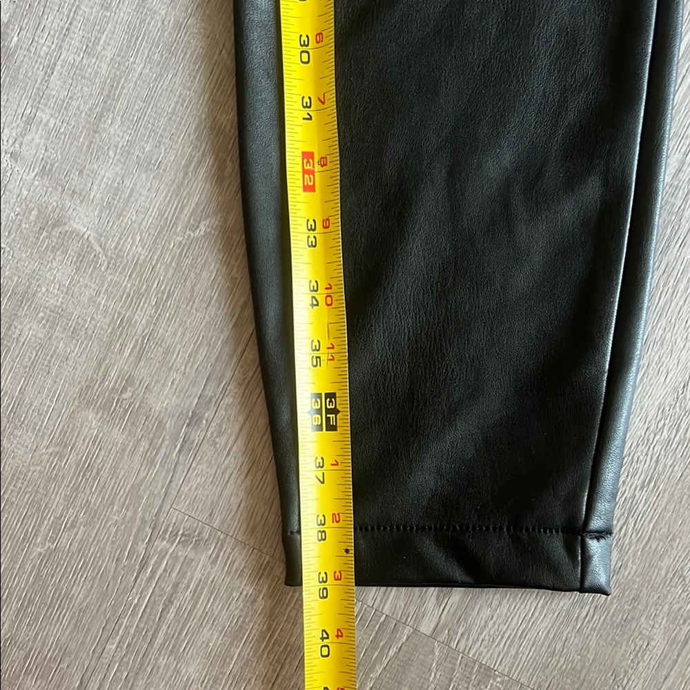 Banana Republic Black Leatherette Leggings - Picture 5 of 7
